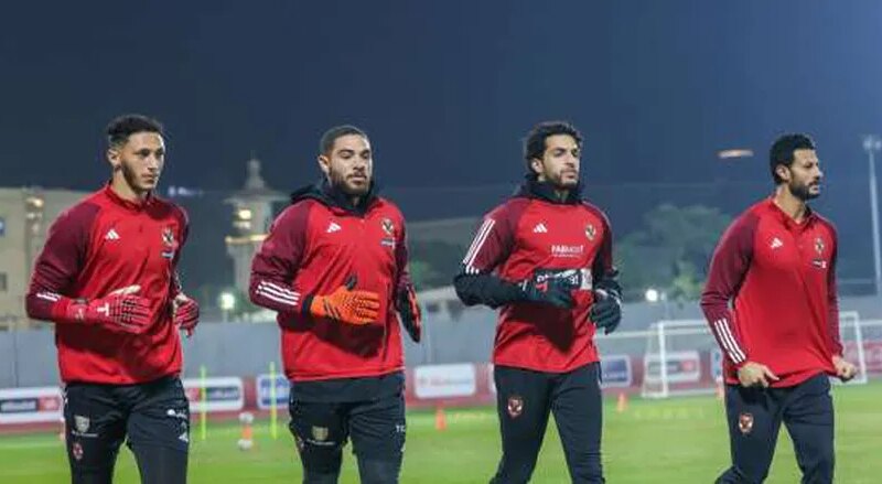 بعد تجميد المفاوضات.. صراع قوي بين الزمالك وبيراميدز لضم حارس الأهلي مجانا – الدليل المصري