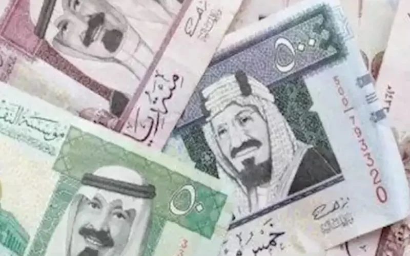 سعر الريال السعودي ينخفض في 5 بنوك اليوم الأربعاء