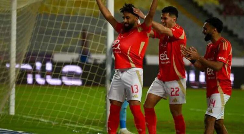 استبعاد 10 لاعبين من قائمة الأهلي أمام الزمالك.. أبرزهم علي معلول – الدليل المصري