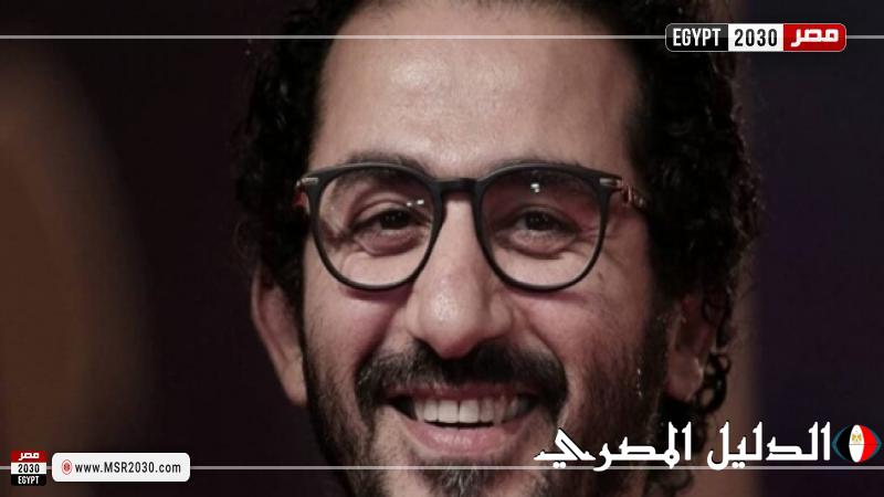 الملحن مصطفى جاد يوضح أزمة أحمد حلمي في كواليس مسرحية ”بني آدم”